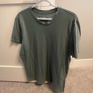 Men’s Saxx 3Six Five Tee, size medium, good condition